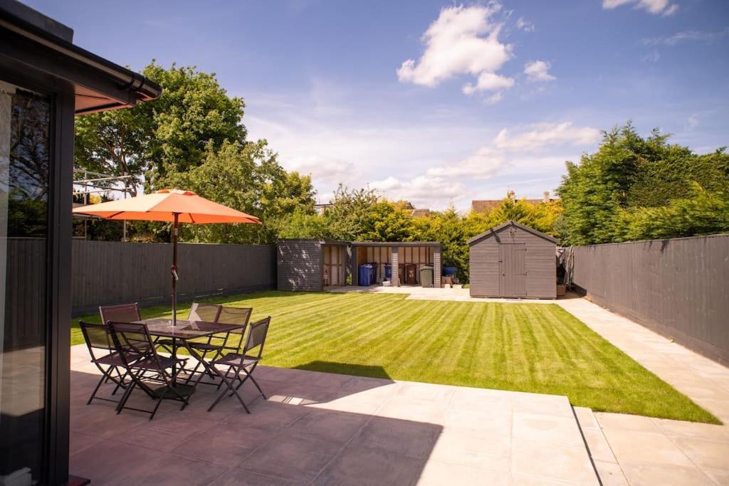 Rosey Lodge -1Bedroom Cousy Flat - Parking, Netflix, Wifi - Close To Blenheim Palace & Oxford - F5 Kidlington Extérieur photo